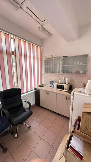Birou, de 70 mp, în Central