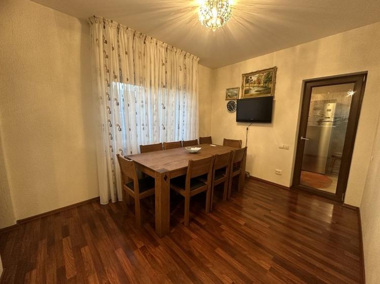 Casă individuală cu 4 camere cu Canalizare în Brănești