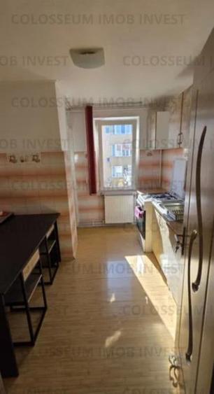 Apartament cu 2 camere decomandat în Craiter