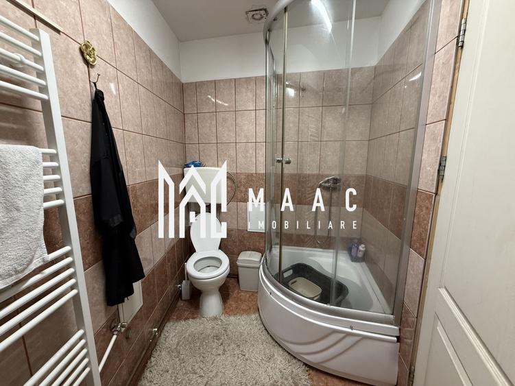 Casă individuală cu 8 camere cu Canalizare în Central