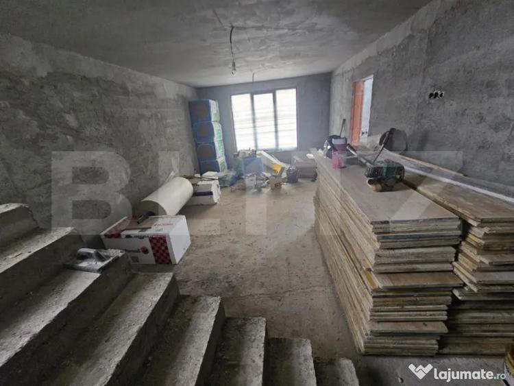 Casă cu 4 camere cu Teren 500 Mp în Jelna