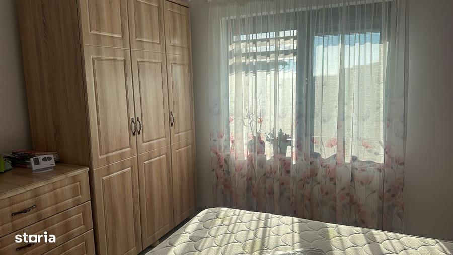 Casă cu 3 camere cu Teren 400 Mp în Bradu