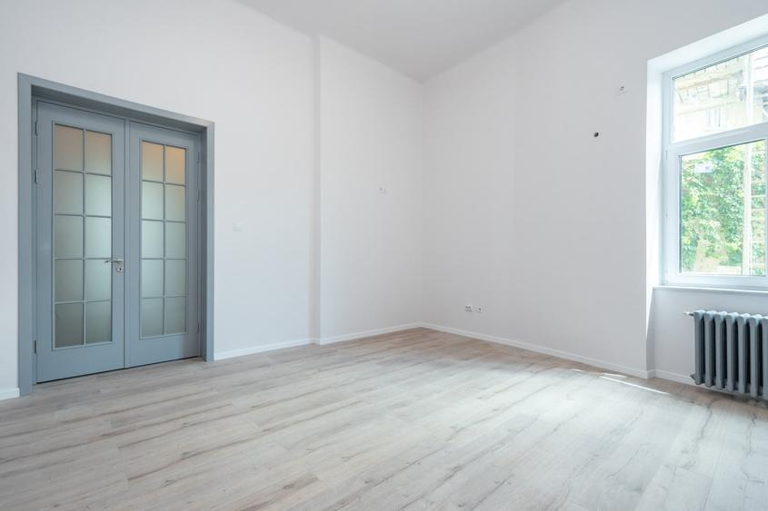 Apartament cu 3 camere decomandat în Armeneasca