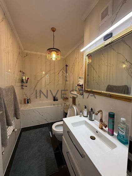 Apartament cu 2 camere semidecomandat, mobilat în Între Lacuri