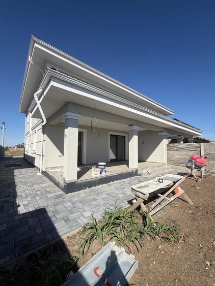 Duplex cu 5 camere cu Canalizare în Săcălaz