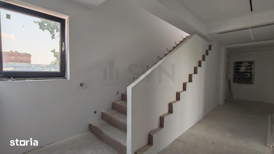 Apartament cu 5 camere decomandat în Centrul Civic