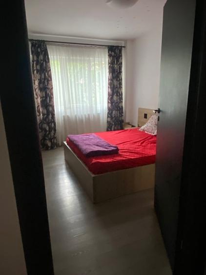 Apartament cu 4 camere decomandat în Veteranilor