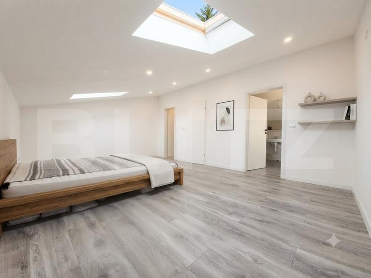 Duplex cu 4 camere cu Canalizare în Plopi