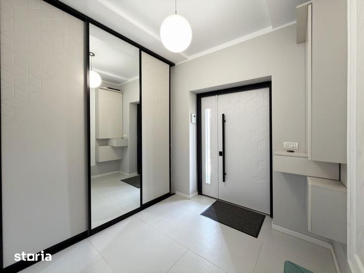 Casă cu 4 camere cu Teren 275 Mp în Central