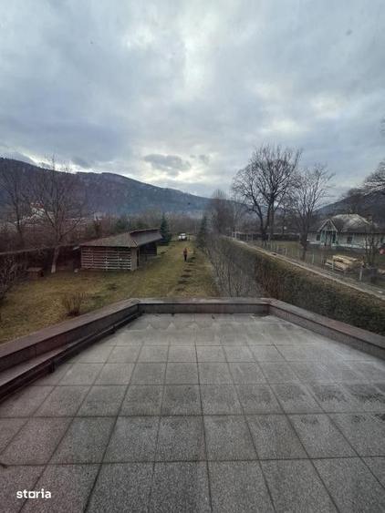 Casă cu 4 camere cu Teren 1765 Mp în Tașca