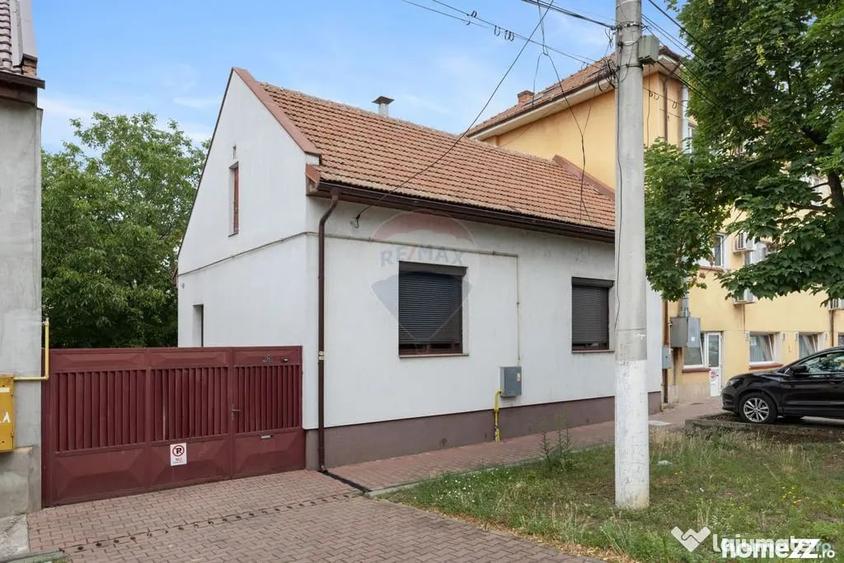 Spațiu comercial, de 75 mp, în Pârneava