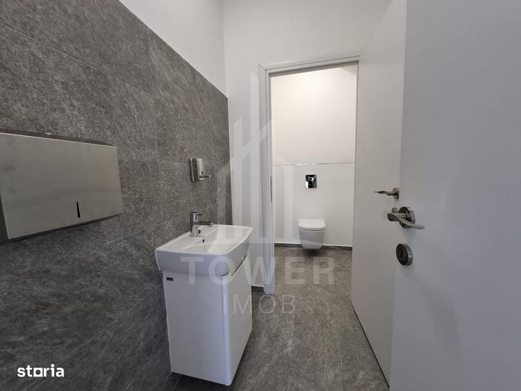 Spațiu comercial, de 200 mp, în Central