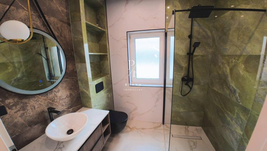 Duplex cu 4 camere cu Canalizare în Florești