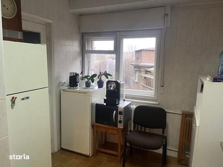 Apartament 3 camere, balcon, etaj 4, centrala - 3