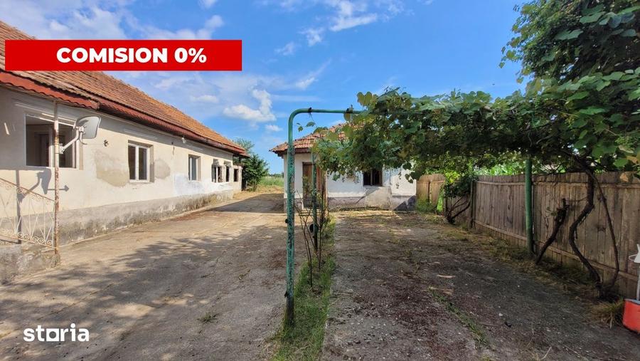Casă cu 5 camere cu Teren 1969 Mp în Dănești