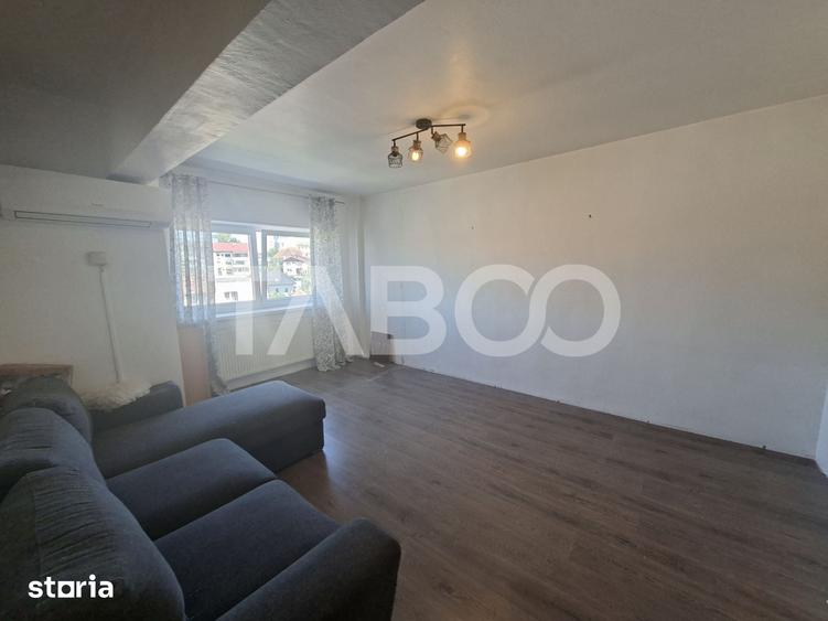 Apartament cu 2 camere decomandat în Ștrand