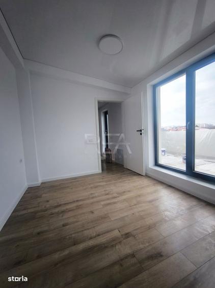 Apartament cu 4 camere decomandat în Crângași