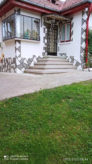 Casă cu Teren 3600 Mp în Vistieru