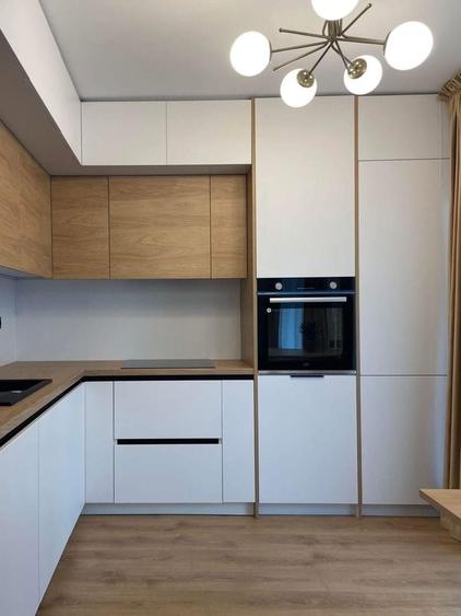 Apartament cu 3 camere semidecomandat, mobilat în Zorilor