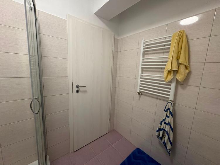 EXCLUSIV - Apartament 3 Camere - Loc De Parcare - Metrou 10 Minute - Sector 4 - 6