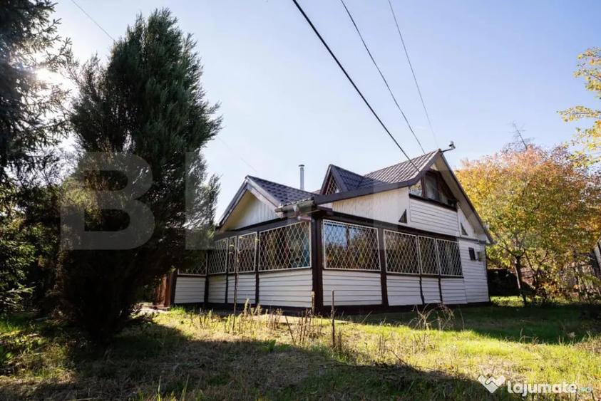 Casă cu 3 camere cu Teren 1001 Mp în Central