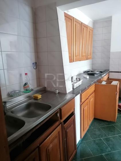 Apartament cu 3 camere decomandat în Gorjului