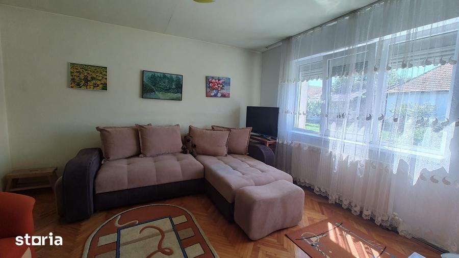 Casă cu 4 camere cu Teren 1564 Mp în Central