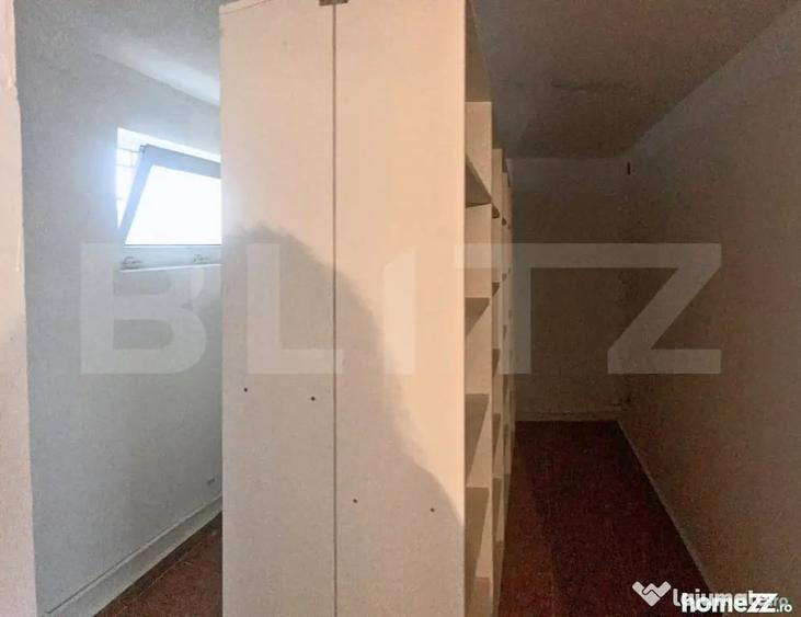 Spațiu comercial, de 65 mp, în Central