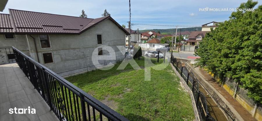 Casă cu 8 camere cu Teren 1388 Mp în Voinești