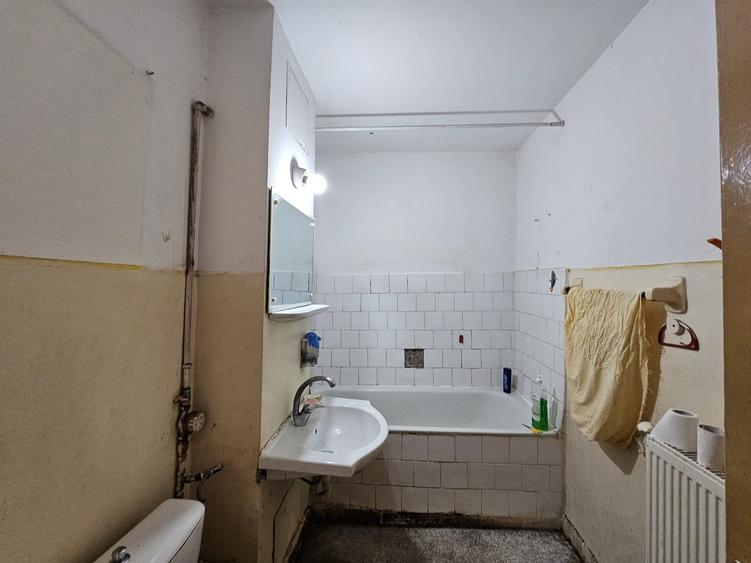 Apartament cu 3 camere decomandat în Mihai Eminescu