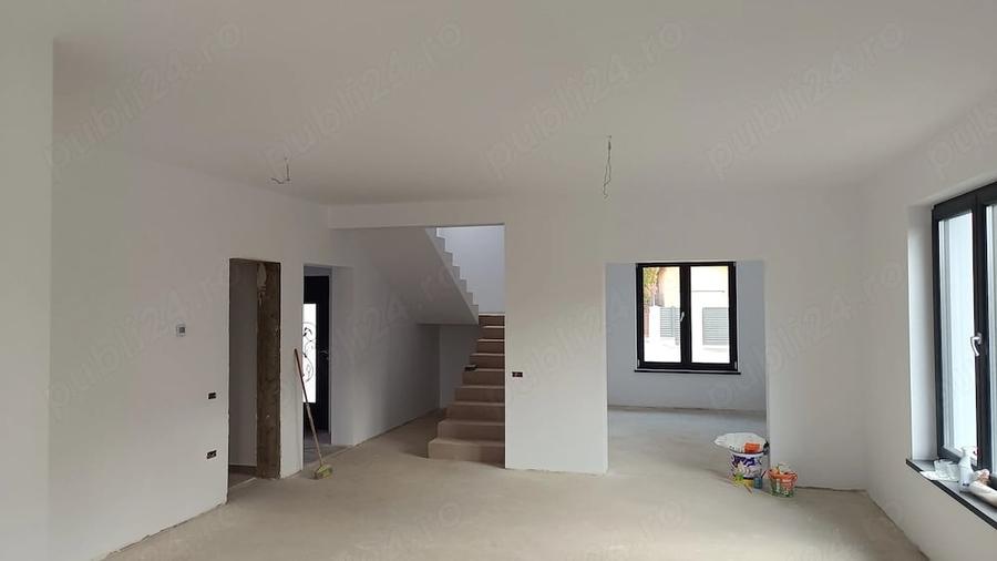 Casă cu Teren 500 Mp în Cornu