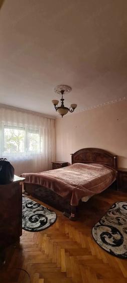 Apartament cu 2 camere decomandat în Micro 19