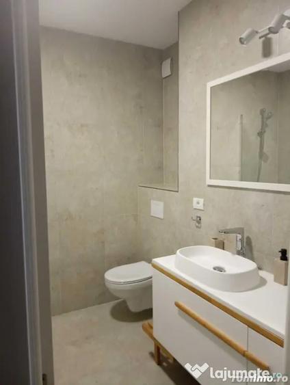 Apartament cu 2 camere decomandat în Spitalul Județean