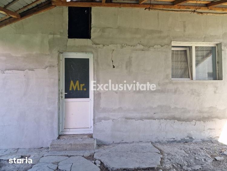 Casă cu 4 camere cu Teren 400 Mp în Călinești