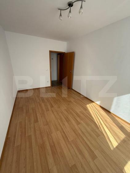 Apartament cu 3 camere decomandat în Avantgarden