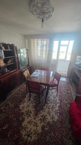 Zona CET-3 camere decomandat - 2