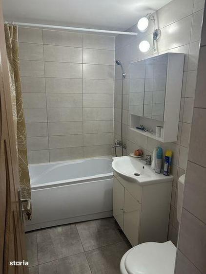 Apartament 4 camere de vanzare - 1