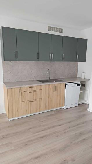 Apartament cu 2 camere decomandat în Gară