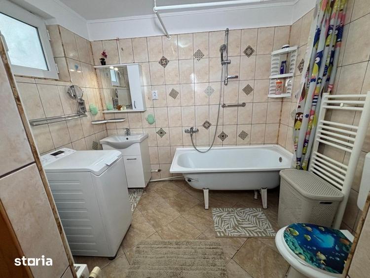 Casă cu 4 camere cu Teren 225 Mp în Zamora