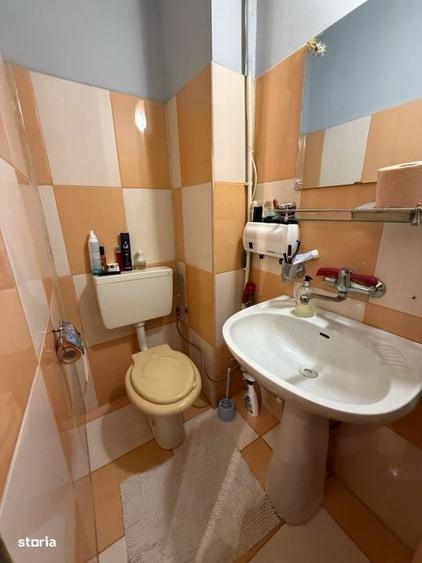 Apartament cu 3 camere decomandat în 1 Mai