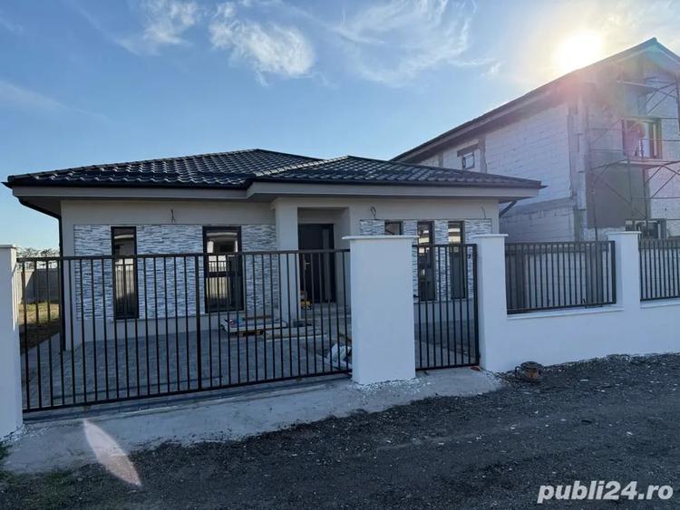 Casă cu 4 camere cu Teren 535 Mp în Central
