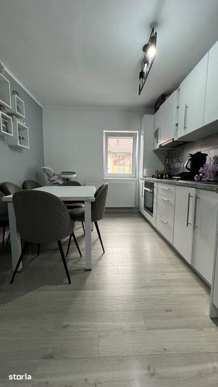 Apartament cu 2 camere decomandat în Carpați 2