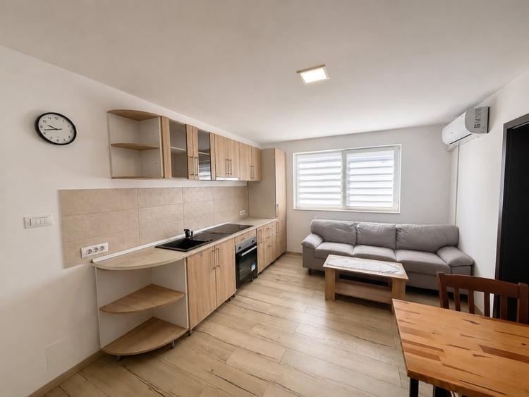 Apartament cu 3 camere decomandat, mobilat în Cetate