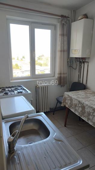 Inchiriez apartament 2 camere zona Casa Sindicatelor/ Piata Nicolina