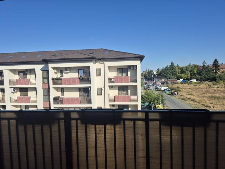 Apartament cu 2 camere semidecomandat, mobilat în Giroc