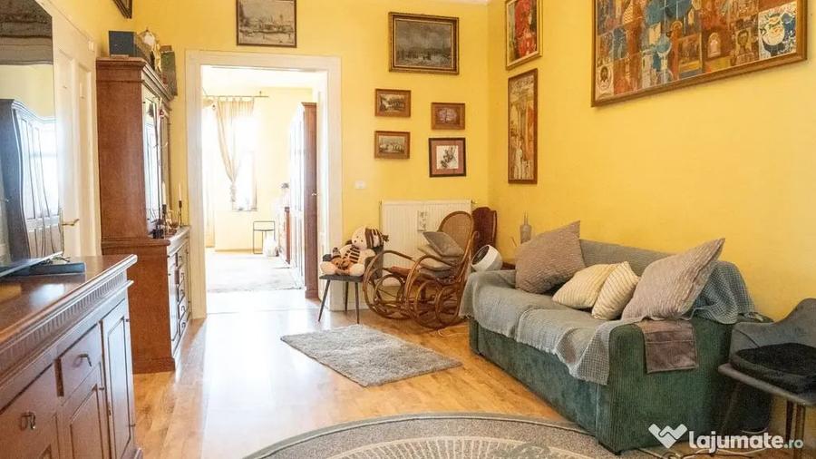 Apartament cu 2 camere semidecomandat în Central