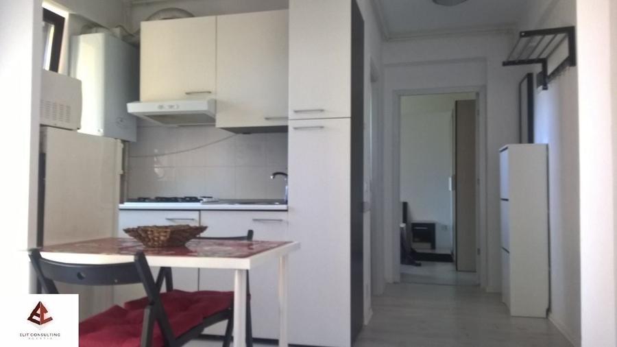 Apartament cu 2 camere semidecomandat, mobilat în Jiului