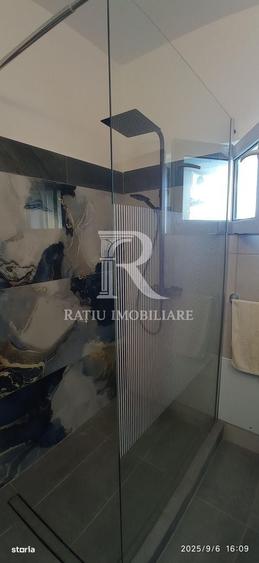 Casă cu 4 camere în Sânmartin