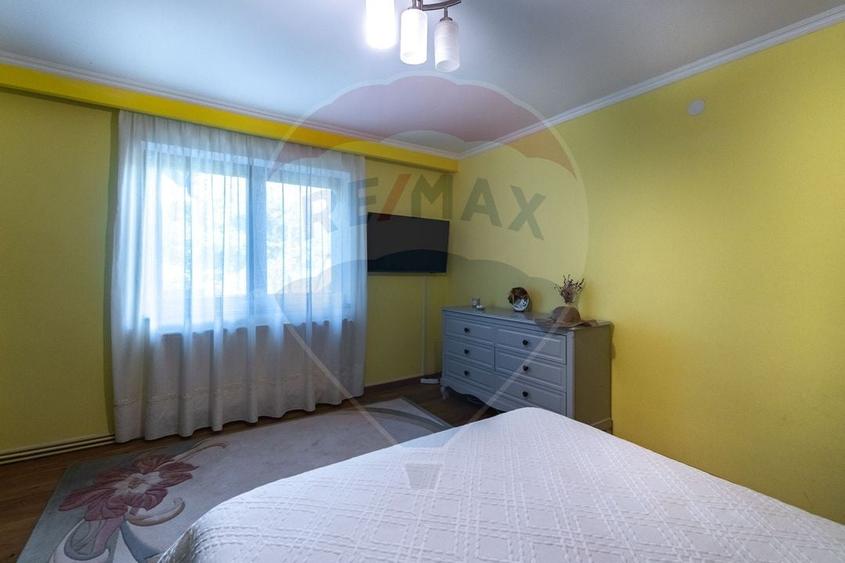 Duplex cu 4 camere cu Teren 573 Mp în Satulung