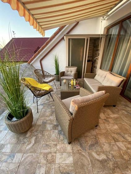Apartament cu 3 camere decomandat în Mamaia